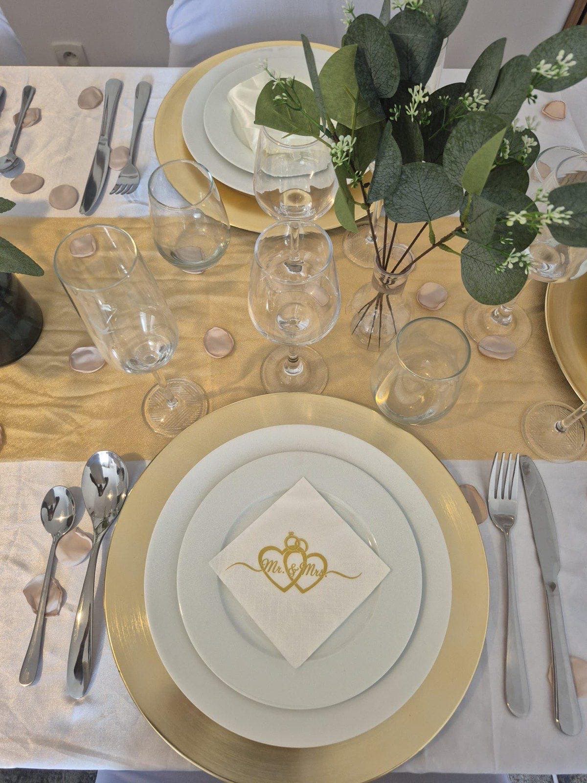Table dressée avec notre vaisselle — photo 2