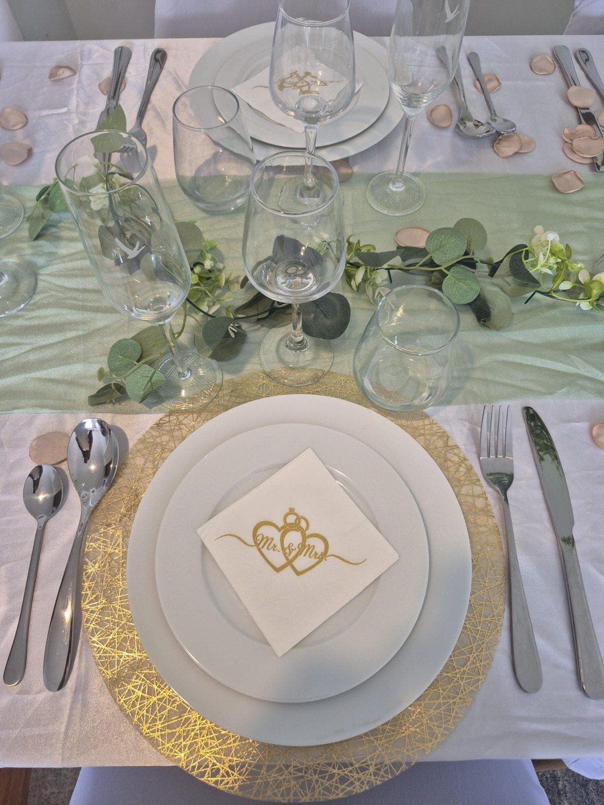 Table dressée avec notre vaisselle — photo 8